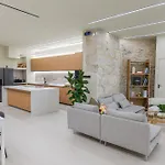 Apartment Extra Spacious Modern Hub Center *