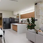 Apartment Extra Spacious Modern Hub Center