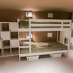 Extra Spacious Modern Hub Center Apartment *