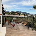 Maison Avec Vue Et Jacuzzi A 15 Mn Du Centre