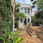 Rooftop Villa, City Center, Beach Access