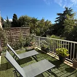 Modern Apartment With Sunny Terrace