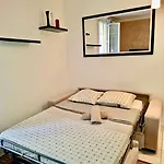 2 Pieces En Etage Au Centre-Ville De Nice