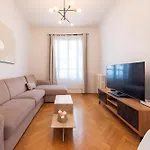 Apartment Azur Elegance Air Conditioning 8 Min Sleeps 6 *