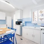 Nice Renting - 6C France - Chic Stay Pedestrian Zone Sea Massena