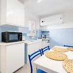Renting - 6c France - Chic Pedestrian Zone Sea Massena Apartment Nice