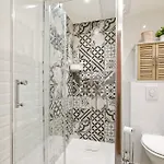 Renting - Collet - Cocoon Design Old Massena Saleya