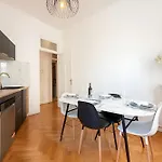 Azur Elegance Air Conditioning 8 Min Sleeps 6 Apartment *