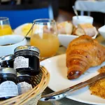 Hotel De France, Un Ammi 3*