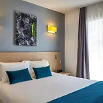 Adagio Access Magnan Aparthotel 2*