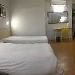 De Berne Hotel 2*