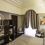 Le Meurice Hotel 3*