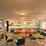 Greet Aeroport Promenade Des Hotel 2*