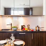 Adagio Centre Aparthotel 3*