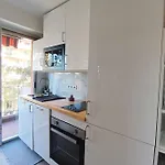2-rooms With Wifi And Balcony Apartment *