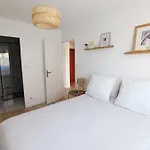 2-rooms With Wifi And Balcony * Nice
