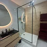 Refurbished Nice Apartment - 2 Bedrooms