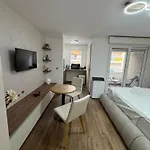 Perle Au Port De Nice