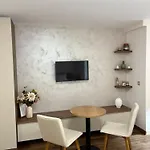 Perle Au Port De Apartment *