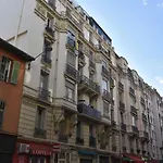 Apartment Le Charme De L'ancien, Renove - - 4 Personnes Nice