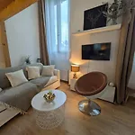Palais Des Arts Apartment