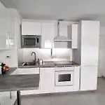 Beautiful 43M2 With Two Double Beds Everything Nearby