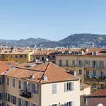 Cozy And Bright Appartement - Port Of Nice