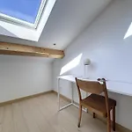 Apartment Nestor&jeeves - To Meet - Floor - *