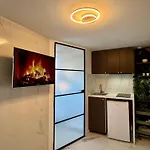 Place Massena - Small Peaceful Haven Apartment