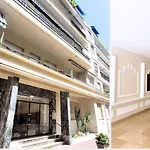 Nestor&Jeeves - Square Promenade - Central - Close Sea