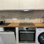 Appartement Neuf T2 Calme Avec Terrasse - Proche Marche Liberation