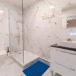 Grand Ideal Famille, Proche Plage, Bon Emplacement Pour Visiter La Cote D'azur Apartment Nice