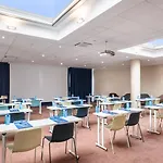 Hotel Campanile Prime - Airport