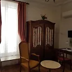 Cronstadt Hotel