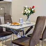 The Entire Apartment 2 Rooms, Balcony, Sea View