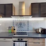 Apartment Bright T3 - Near The *