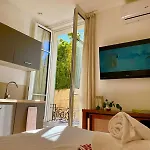Apartment Under The Citrus Trees Nice