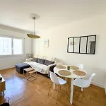 Charmant Appartement Avec Balcon, Pres De La Plage Et Promenade Des Anglais
