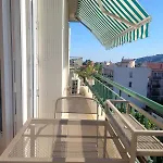 View Nice