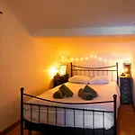 Signature Deluxe Apartment, Nice City Centre