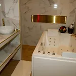 Le Palais Diane - Cosy, Moderne Et Climatise Apartment *