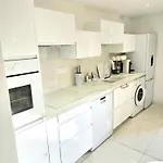 Le Mazet, Nice, Piscine, Vue Mer, Promenade Des Anglais, Baie Des Anges Apartment Nice