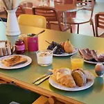 Greet Aeroport Promenade Des Hotel