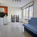 Appartement F2 A 50 M De La Plage