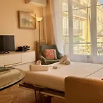 Riviera: Hyper-central With Sea-view Balcony 3* Nice