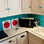 Riviera: Hyper-central With Sea-view Balcony Apartment 3*