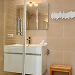 Riviera: Beachfront Old Town With Ac 3* Nice