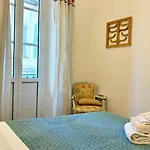 Riviera: Spacious Old Town Near Apartment