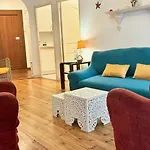 Apartment Riviera: Spacious Old Town Near 3*