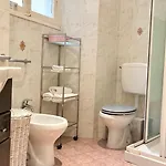 Riviera: Spacious Old Town Near Apartment Nice